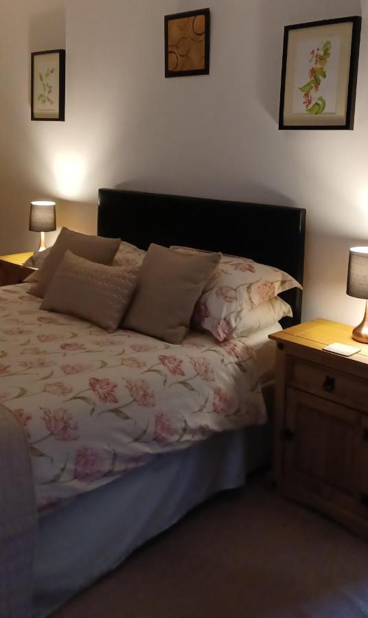 Woodpeckers Cottage B&B Pett Exterior photo